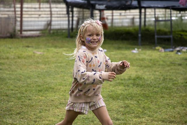 Face paint, on the move